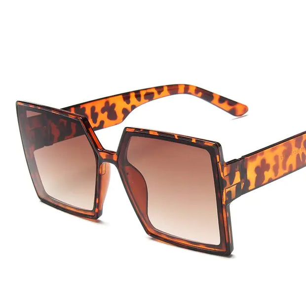 Women's Square Sunglasses Oversized AT Fashion store